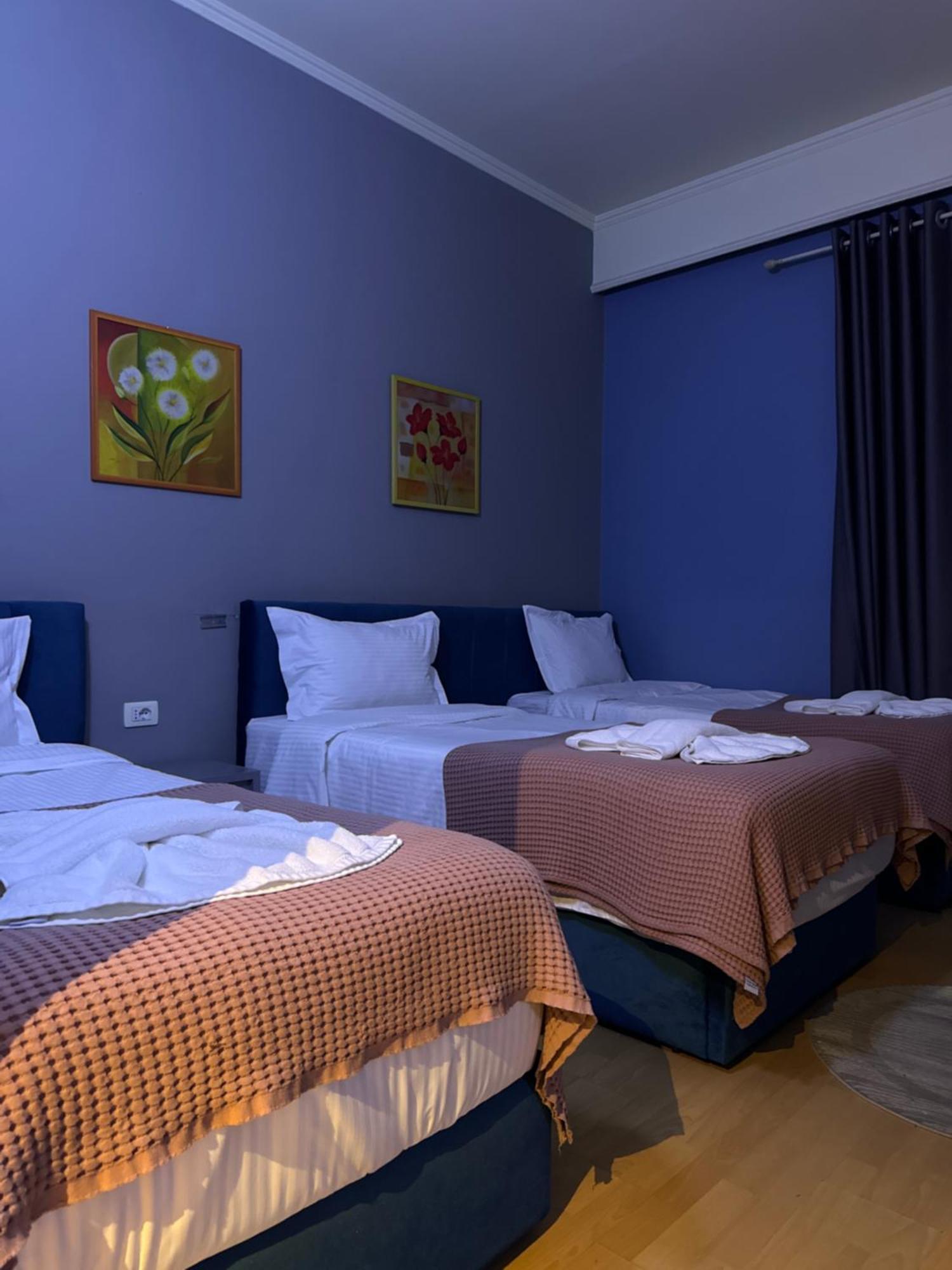 Hotel Tirona Tirana Exteriör bild