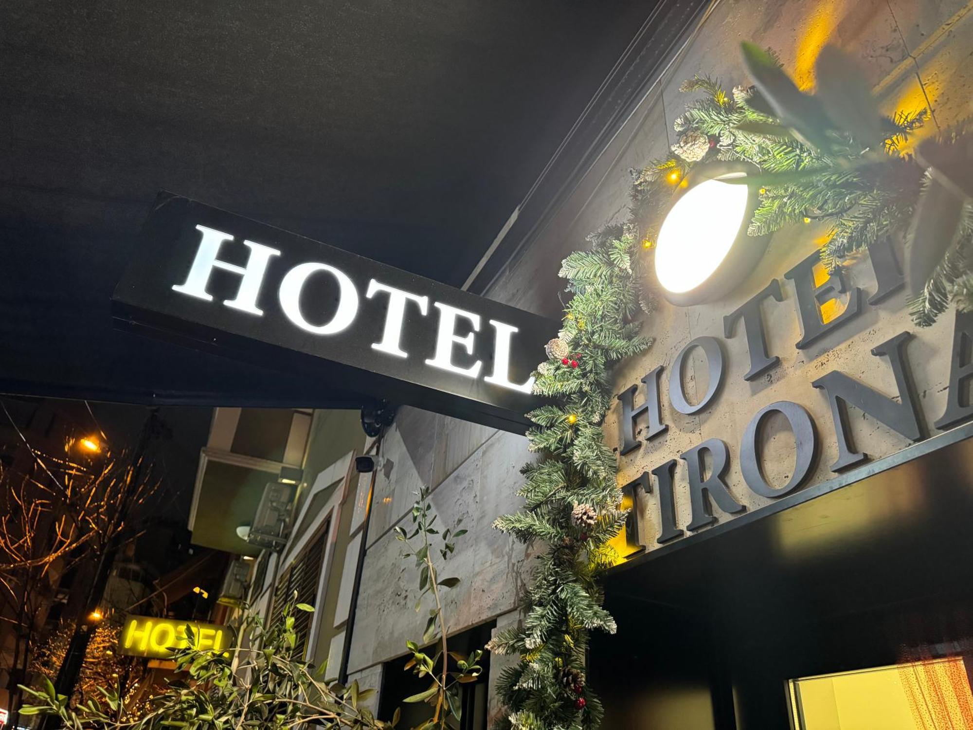 Hotel Tirona Tirana Exteriör bild